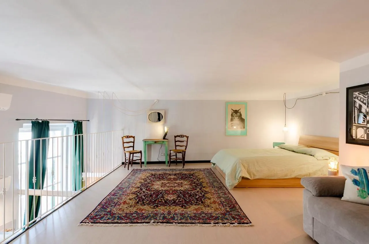 Joivy Superb Flat Near Christopher Columbus' House Genoa